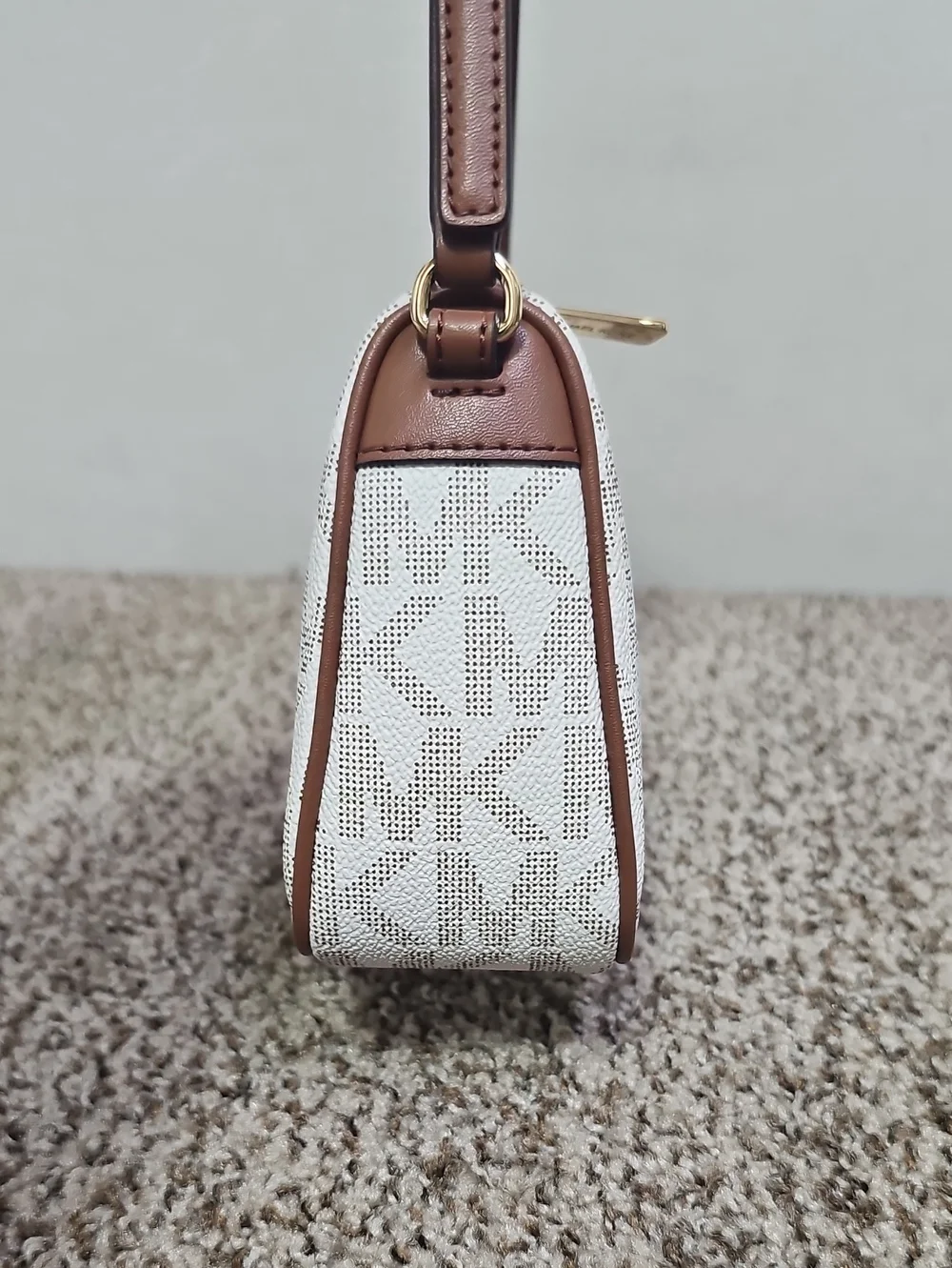 MICHAEL KORS JET SET POCHETTE BFPM-08-032